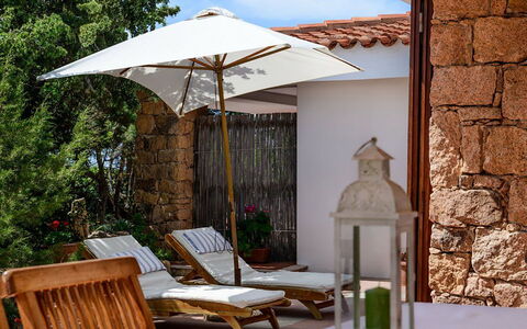 Marco: Proprietà, Mobilia, Costruzione, Camera, Casa, Terrazza, Casa, Tetto, Shade, Interior Design