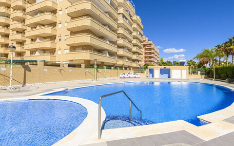Cala Blanca: Acqua, Cielo, Costruzione, Proprietà, Piscina, Blu, Azzurro, Finestra, Mobili Da Esterno, Albero