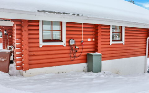Tunturimaja 2 Mökki: Legna, Casa, Neve, Villetta, Casa, Inverno, Tetto, Congelamento, Raccordo, Pendenza