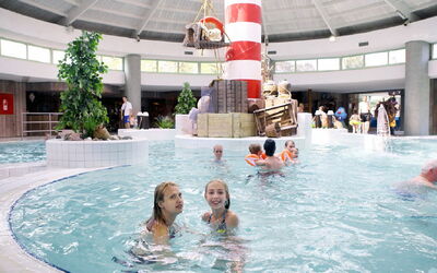 Mol 406: Acqua, Pianta, Piscina, Costruzione, Tempo Libero, Divertimento, Ricreazione, Estate, Resort Citta '