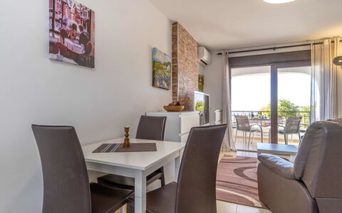 Bellavista i: Proprietà, Camera, Mobilia, Interior Design, Costruzione, Sala Da Pranzo, Tavolo, Immobiliare, Casa, Pavimento