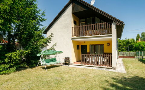 Rallye: Cielo, Costruzione, Pianta, Proprietà, Portico, Finestra, Albero, Casa, Shade, Lotto