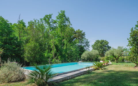 Elena: Acqua, Cielo, Pianta, Costruzione, Azzurro, Paesaggio Naturale, Albero, Corpo D'Acqua, Spiaggia, Terreno