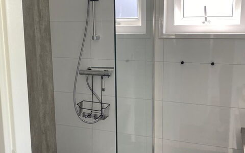 Retranchement 102: Idraulico Fixture, Soffione Doccia, Doccia Porta, Finestra, Doccia, Pannello Doccia, Bagno, Costruzione, Porta