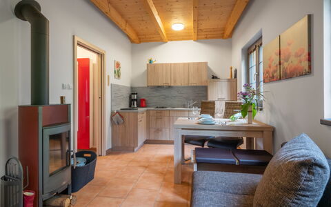 Bečov Nad Teplou 2: Mobilia, Tavolo, Cornice, Legna, Architettura, Comfort, Costruzione, Pavimentazione, Pavimento, Soggiorno