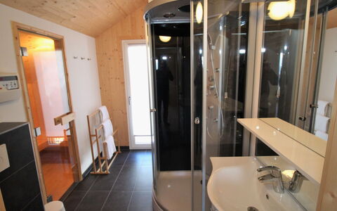 Klippitzrose: Proprietà, Lavello, Rubinetto, Vasca Da Bagno, Interior Design, Specchio, Legna, Bagno, Idraulico Fixture
