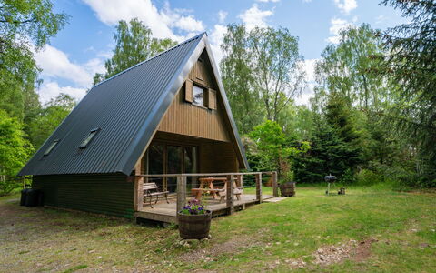 Birchwood Cottage: Nube, Cielo, Pianta, Costruzione, Finestra, Albero, Casa, Paesaggio Naturale, Legna, Lotto
