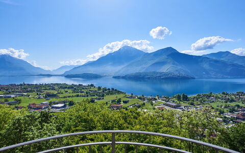 Ronco: Acqua, Cielo, Montagna, Risorse Idriche, Ecoregione, Nube, Paesaggio Naturale, Highland, Natura, Azzurro
