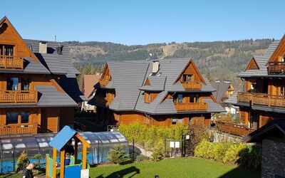 Zakopane 900: Cielo, Costruzione, Proprietà, Finestra, Pianta, Casa, Montagna, Urban Design, Tempo Libero, Zona Residenziale