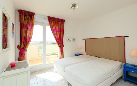 Canet-Plage 180: Camera Da Letto, Camera, Proprietà, Mobilia, Letto, Interior Design, Lenzuolo, Telaio Del Letto, Costruzione, Casa