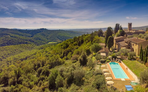 Borgo San Vincenti: Nube, Cielo, Pianta, Paesaggio Naturale, Albero, Montagna, Paesaggio, Orizzonte, Erba, Cumulo