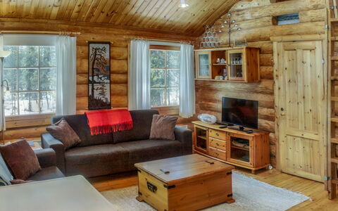 Vuosselin Kuukkeli: Mobilia, Legna, Interior Design, Pavimentazione, Soffitto, Pavimento, Camera, Divano, Casa, Villetta