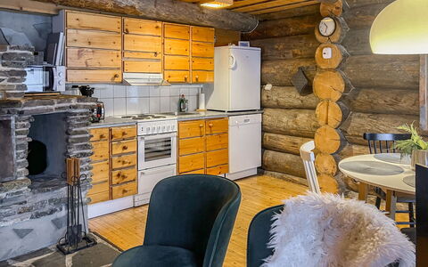 Kelotorppa a: Legna, Soffitto, Casa, Villetta, Mobilia, Log Cabin, Camera, Color Legno, Lampada, Cucina