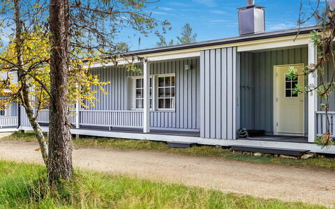 Saariseläntie 8 e 11: Legna, Villetta, Log Cabin, Foresta, Capannone, Edifici Giardino, Larice, Woodland, Color Legno