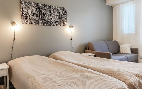 Skistar 105: Interior Design, Letto, Pavimento, Mobilia, Pavimentazione, Parete, Camera Da Letto, Lenzuolo, Legna, Soffitto