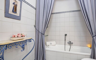 suite-borbone-royal-napoli-appartamento-bagno