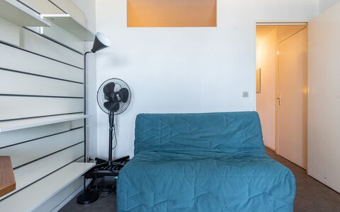 Canet-Plage 670: Proprietà, Mobilia, Costruzione, Comfort, Azzurro, Legna, Casa, Pavimento
