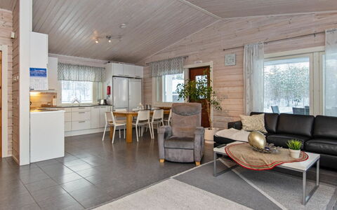 Hot Pool Cottage Laurinranta: Area Rurale, Hill Station, Villaggio, Catena Montuosa, Valle, Paesino Di Montagna, Alpi, Eco Hotel, Balcone, Hotel