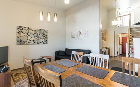 Skivillas 61 Ukkohalla (B8): Mobilia, Sedia, Mobili Da Esterno, Tavolo, Legna, Tavolo Esterno, Cucina & Sala Da Pranzo Tavolo, Shade, Giardino, Ombrello