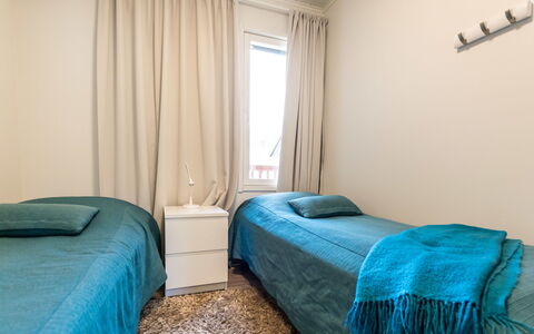 Skivillas 61 Ukkohalla (B8): Mobilia, Sedia, Mobili Da Esterno, Tavolo, Legna, Tavolo Esterno, Cucina & Sala Da Pranzo Tavolo, Shade, Giardino, Ombrello