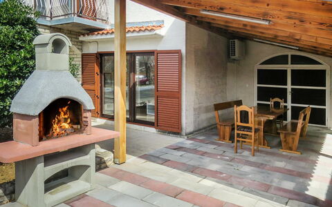 Čulina: Mobilia, Costruzione, Tavolo, Legna, Sedia, Interior Design, Villetta, Brick, Parete, Muratura