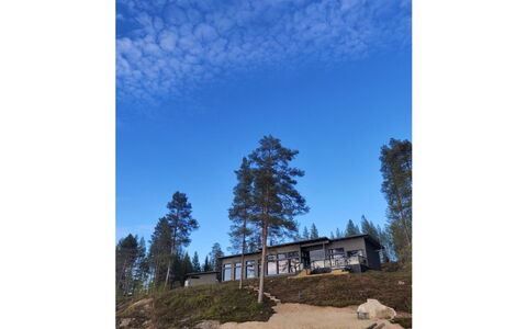 Villa Kallas: Suono, Baia, Pine Famiglia