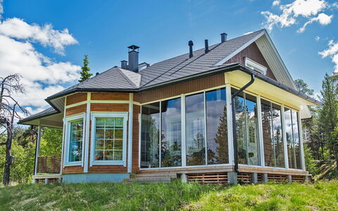 Villa Tunturisopuli: Mobilia, Sedia, Mobili Da Esterno, Tavolo, Legna, Tavolo Esterno, Cucina & Sala Da Pranzo Tavolo, Shade, Giardino, Ombrello