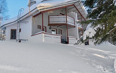 Hallantytär A1 Paritalo