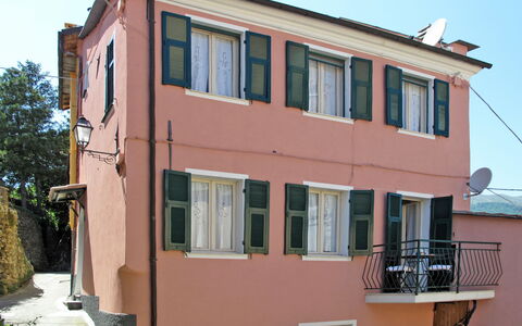 Arietta Vlo150: Cielo, Finestra, Proprietà, Pianta, Costruzione, Architettura, Urban Design, Quartiere, Facciata, Tetto