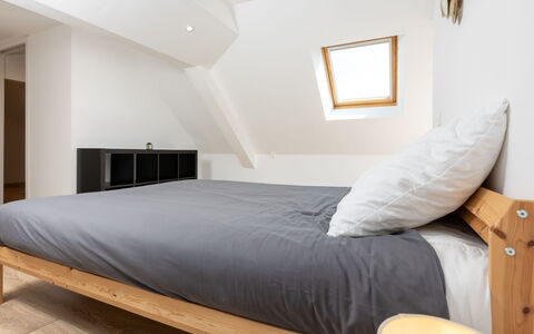 La Grève: Mobilia, Pavimentazione, Camera Da Letto, Pavimento, Interior Design, Letto, Legna, Pavimento In Legno, Camera, Casa