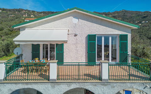 Sorvegallo: Cielo, Proprietà, Finestra, Costruzione, Casa, Legna, Zona Residenziale, Pianta, Villetta, Immobiliare