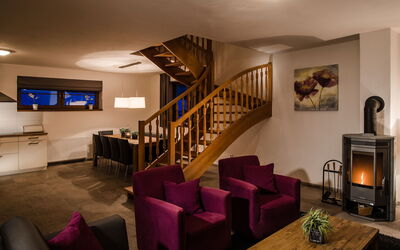 Residence Lipno 85.1: Proprietà, Mobilia, Televisione, Cornice, Costruzione, Divano, Soggiorno, Comfort, Le Scale, Interior Design