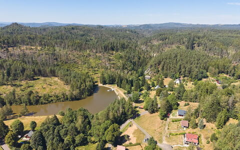 Kyjov U Krásné Lípy: Casa, Villetta, Casa, Tetto, Area Rurale, Log Cabin, Raccordo, Larice, Agriturismo, Estate