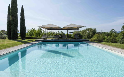 Casina Dell'acquaborra: Blu, Acqua, Piscina, Shade, Mobili Da Esterno, Ricorrere, Eco Hotel, Landscaping, Riflessione, Reflecting Pool