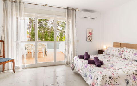 Oasis: Mobilia, Costruzione, Comfort, Legna, Interior Design, Telaio Del Letto, Pavimento, Pavimentazione, Latifoglie