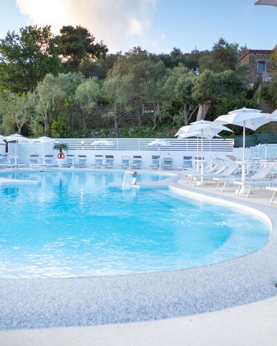 Freedom Relais Club 537.8