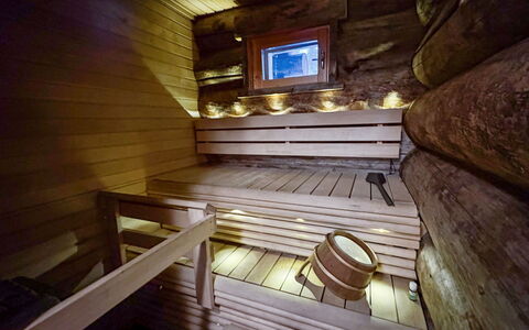Rukan Skikolo: Legna, Pavimentazione, Pavimento, Mobilia, Pavimento In Legno, Interior Design, Letto A Castello, Camera, Color Legno, Latifoglie