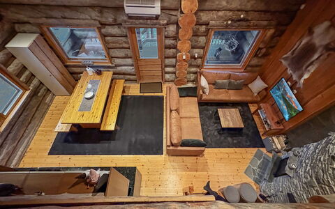 Rukan Skikolo: Legna, Pavimentazione, Pavimento, Mobilia, Pavimento In Legno, Interior Design, Letto A Castello, Camera, Color Legno, Latifoglie