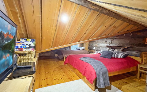 Rukan Skikolo: Legna, Pavimentazione, Pavimento, Mobilia, Pavimento In Legno, Interior Design, Letto A Castello, Camera, Color Legno, Latifoglie