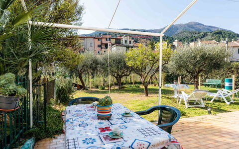 Marisol: Appartamento, Ricorrere, Sedia, Shade, Balcone, Cucina & Sala Da Pranzo Tavolo, Ristorante, Eco Hotel, Hotel