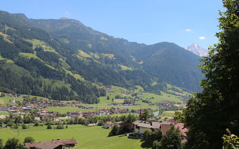 Dengg: Cielo, Montagna, Giorno, Pianta, Paesaggio Naturale, Albero, Highland, Vegetazione, Costruzione, Biome