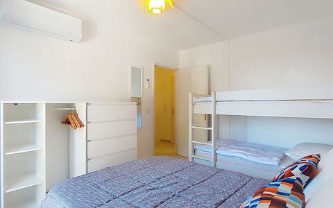 Les Grenadines: Interior Design, Pavimentazione, Pavimento, Mobilia, Soffitto, Legna, Camera Da Letto, Letto, Camera, Appartamento