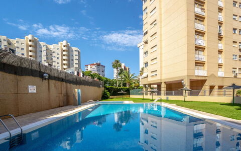 Essensacioneshome Los Almendros: Acqua, Costruzione, Proprietà, Giorno, Nube, Cielo, Finestra, Pianta, Piscina, Azzurro