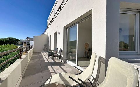 Port Camargue 155: Appartamento, Insediamento Umano, Condominio, Hotel, Balcone, Villa