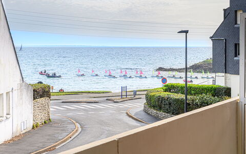 Port Haliguen Plaisance: Piscina, Materiale Composito, Appartamento, Condominio, Villa, Landscaping, Ricorrere, Hotel, Balcone, Eco Hotel