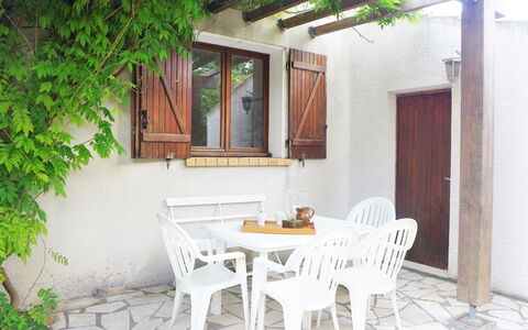 Les Hauts de Grimmal: Proprietà, Camera, Mobilia, Casa, Costruzione, Tavolo, Interior Design, Immobiliare, Villetta, Sedia