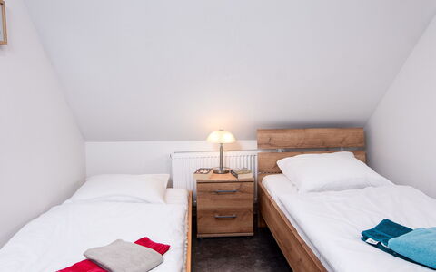 Nordsee Brise: Mobilia, Proprietà, Comfort, Legna, Tessile, Interior Design, Arancia, Pavimentazione, Letto, Cuscino
