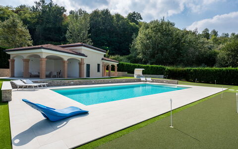 Appendino: Nube, Cielo, Pianta, Costruzione, Piscina, Albero, Acqua, Casa, Shade, Finestra