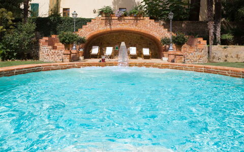 Castelletto Weddings And Events: Acqua, Proprietà, Piscina, Pianta, Blu, Azzurro, Albero, Costruzione, Corpo D'Acqua, Aqua