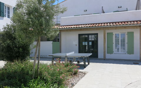 Ile de Re 651: Costruzione, Zona Residenziale, Casa, Arbusto, Casa, Urban Design, Insediamento Umano, Shade, Cortile